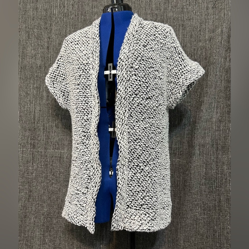 Ophelia Roe Small loose-knit Short sleeve Cardigan